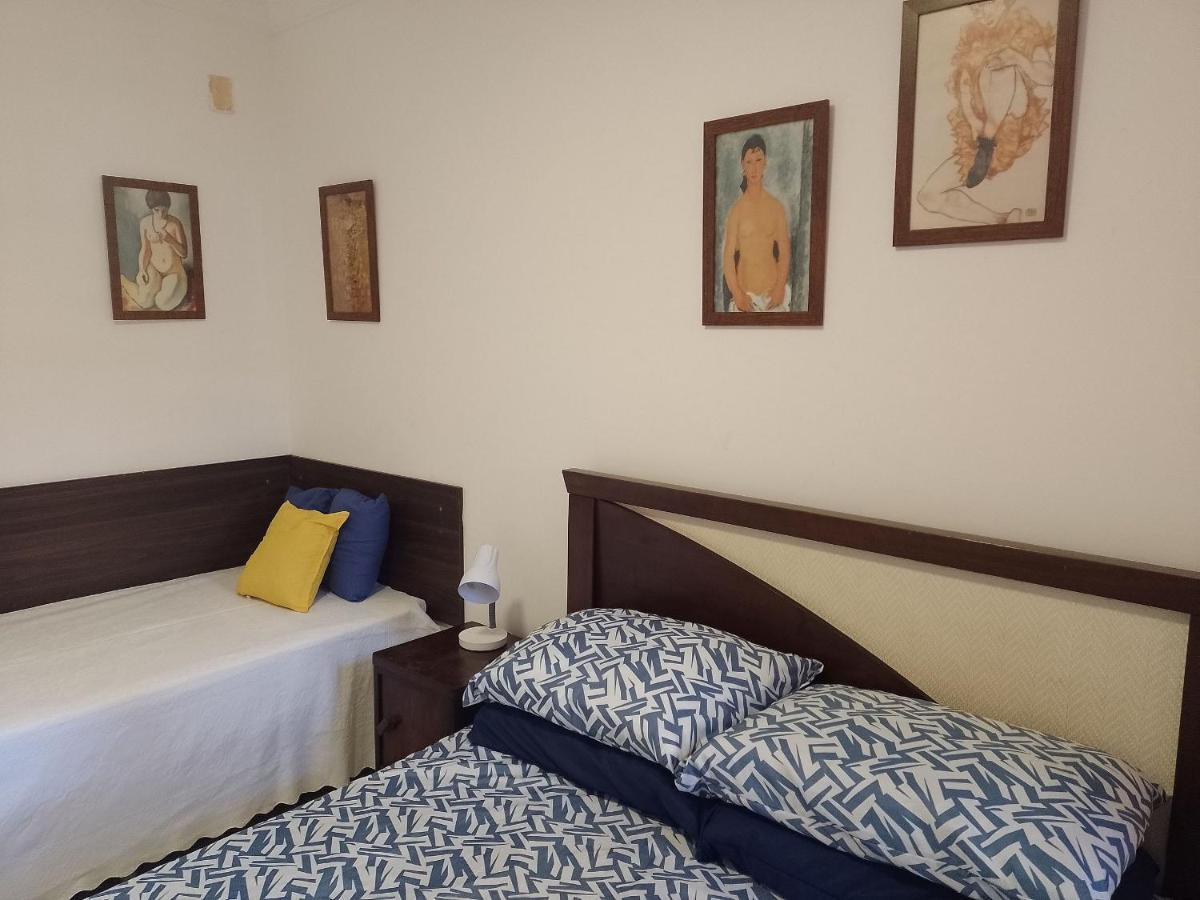 CONFORT- PRÁTICO e DOBLE ROOM, com AR e PRÓXIMO DE DUNAS, FORTE E A UM PASSO DE ARRAIAL DO CABO 8 km Cabo Frio Exterior foto